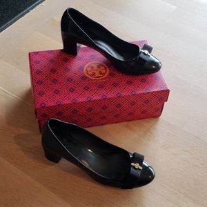 Tory Burch black Trudy pump shoes size 8
